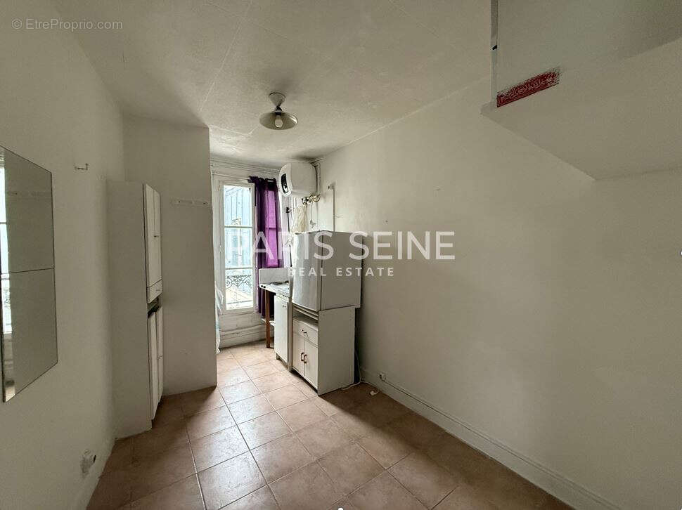 Appartement à PARIS-10E