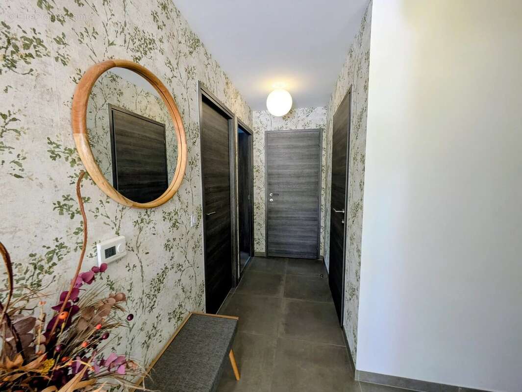 Appartement à GILLY-SUR-ISERE