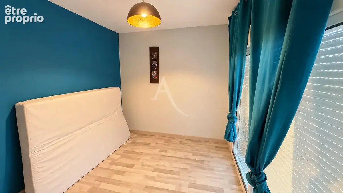 Exclusivité - Pavillon de plain-pied avec 4 chambres, Bureau et piscine - photo 9