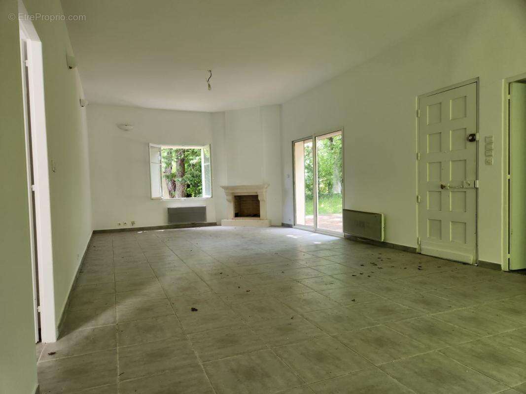 Maison à PLAN-D'AUPS-SAINTE-BAUME