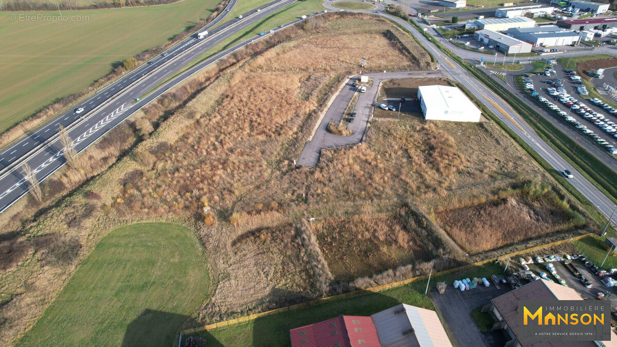 Terrain à VILLE-EN-VERMOIS