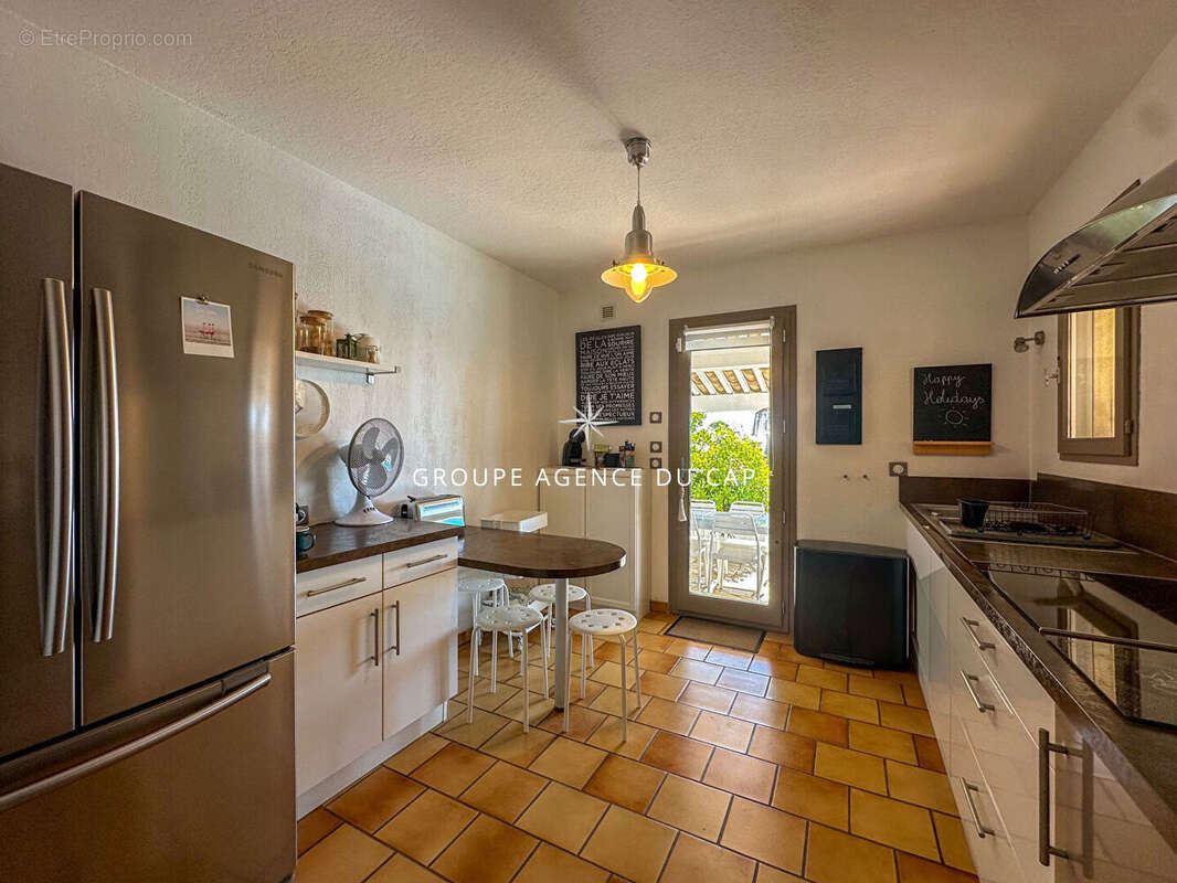 Maison à LES ISSAMBRES