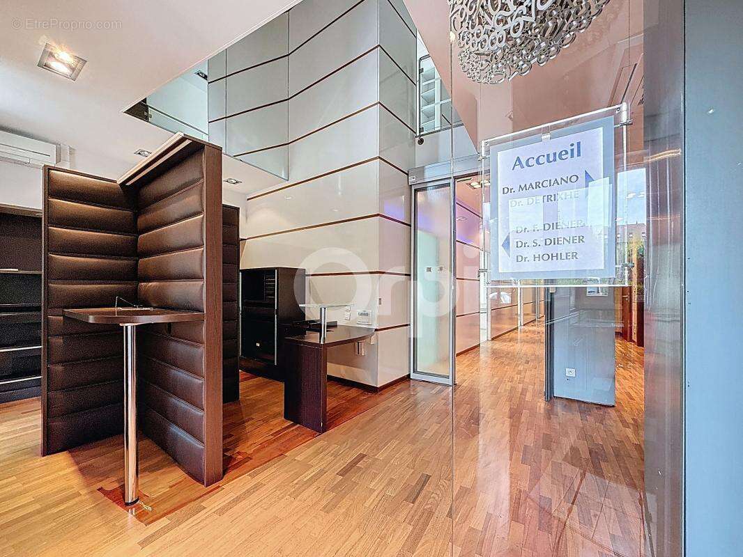 Commerce à SAINT-LOUIS