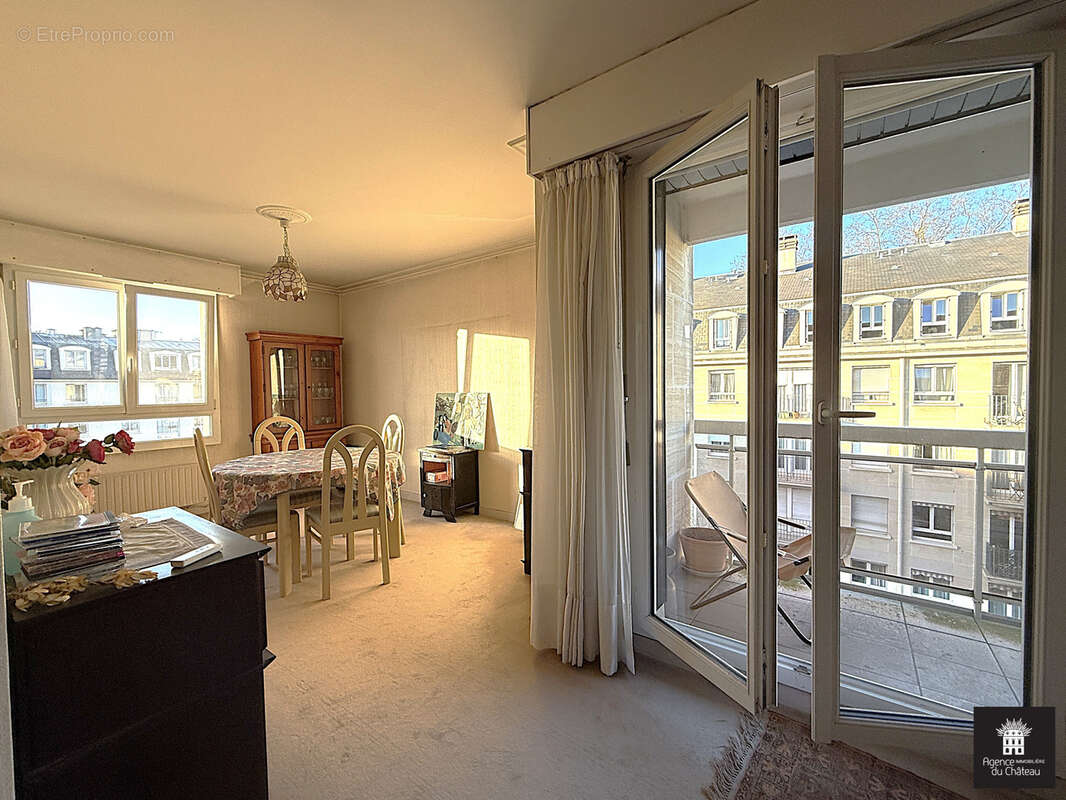 Appartement à VERSAILLES