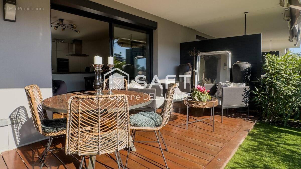Photo 1 - Appartement à SAINT-LAURENT-DU-VAR