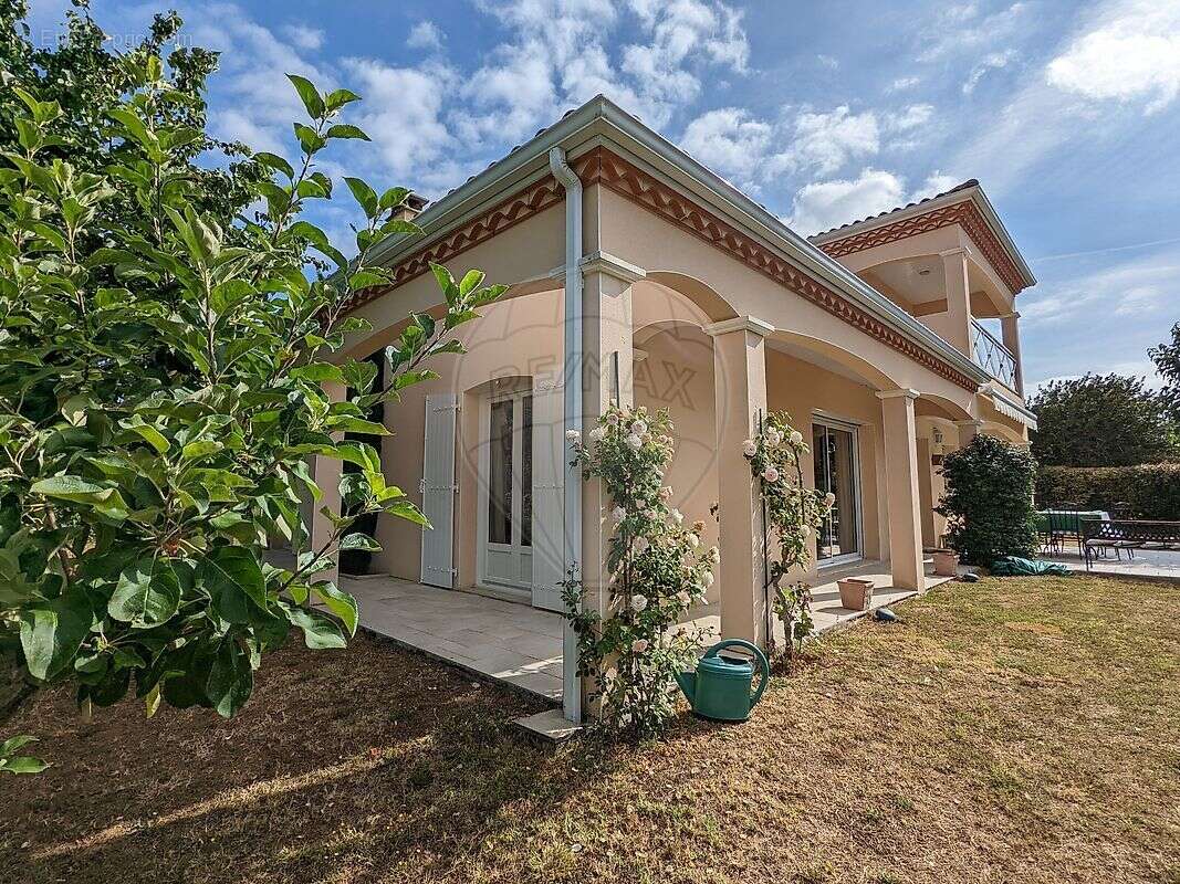 Maison à LES MATHES