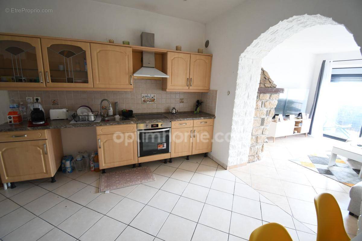 Appartement à AUDUN-LE-ROMAN