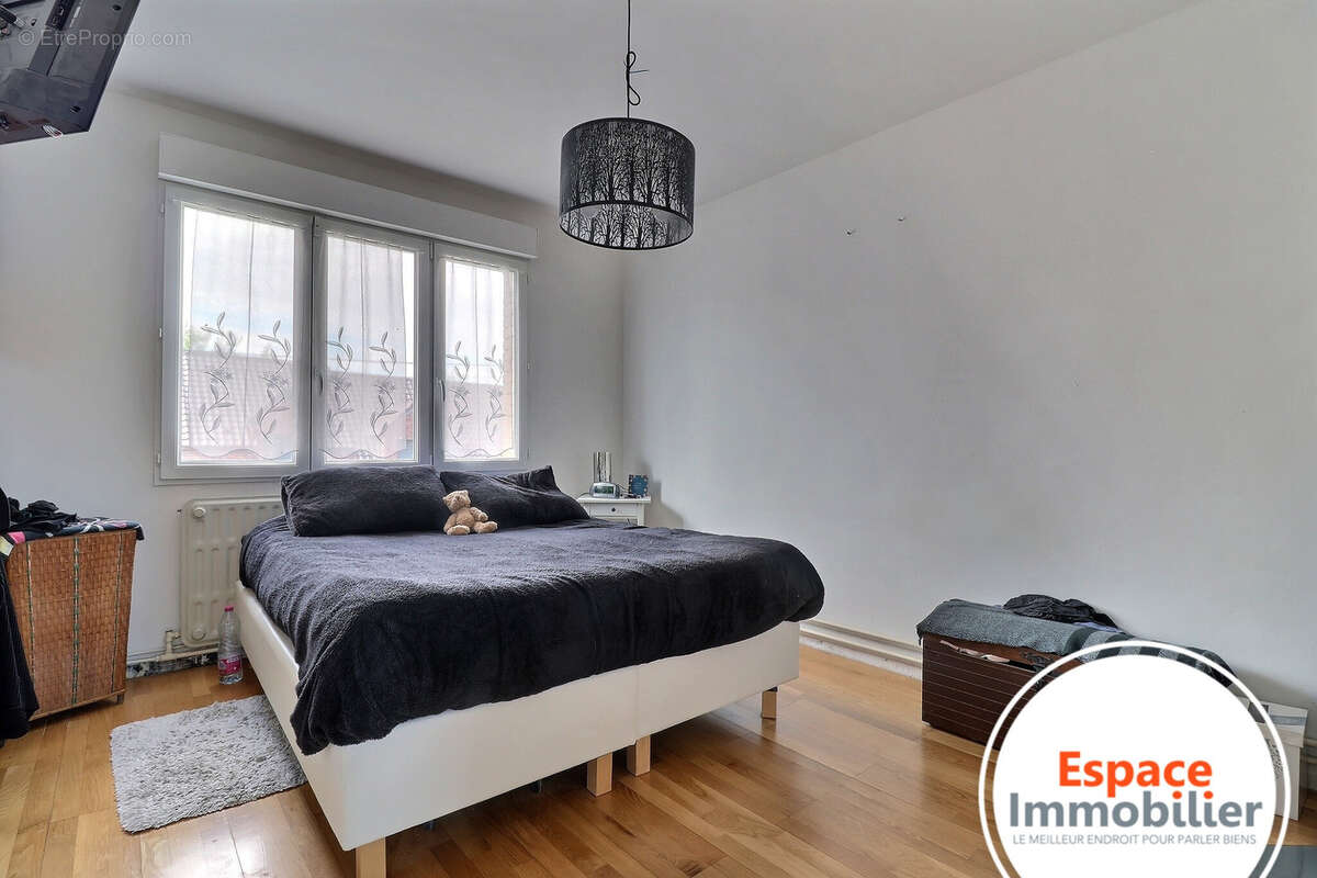 Maison à NEUVILLE-SUR-ESCAUT