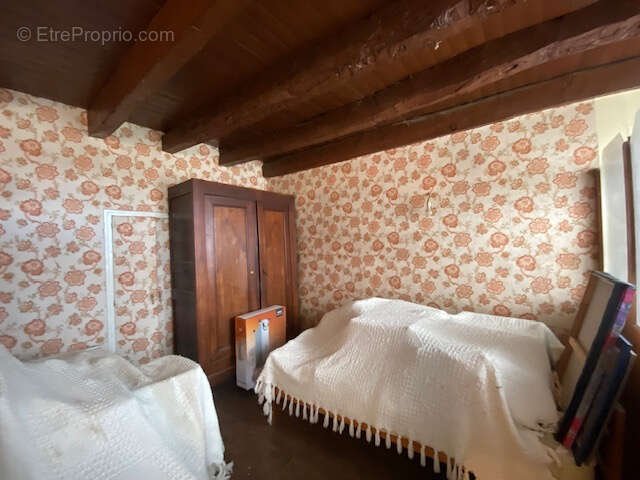 Ancien corps de ferme renover sur terrain de 3109 m2 - photo 6