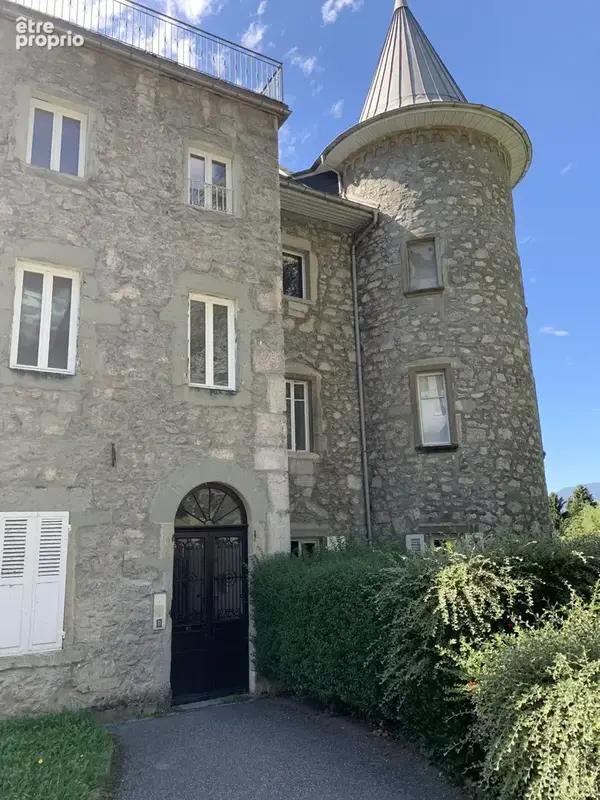 CHALLES LES EAUX Esprit Loft de 130 m2 et prestige historique dans un Château du XVI ème - photo 16