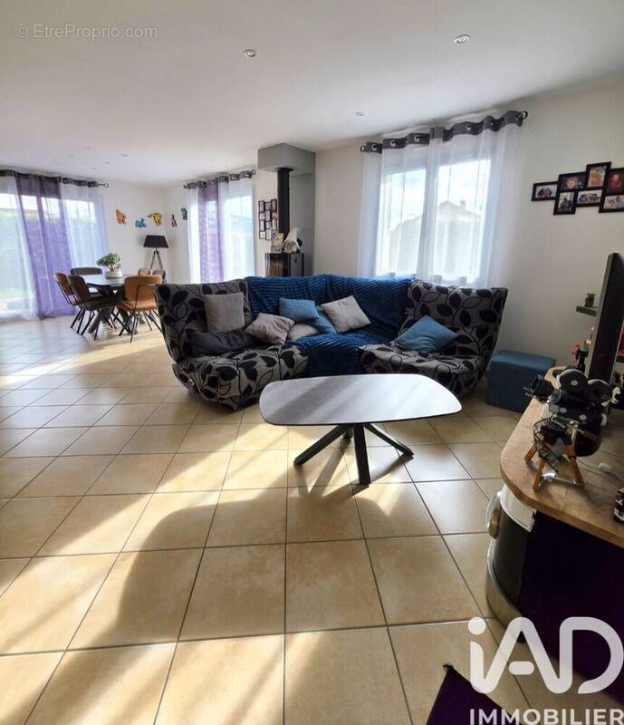 Photo 1 - Maison à CONTAMINE-SUR-ARVE
