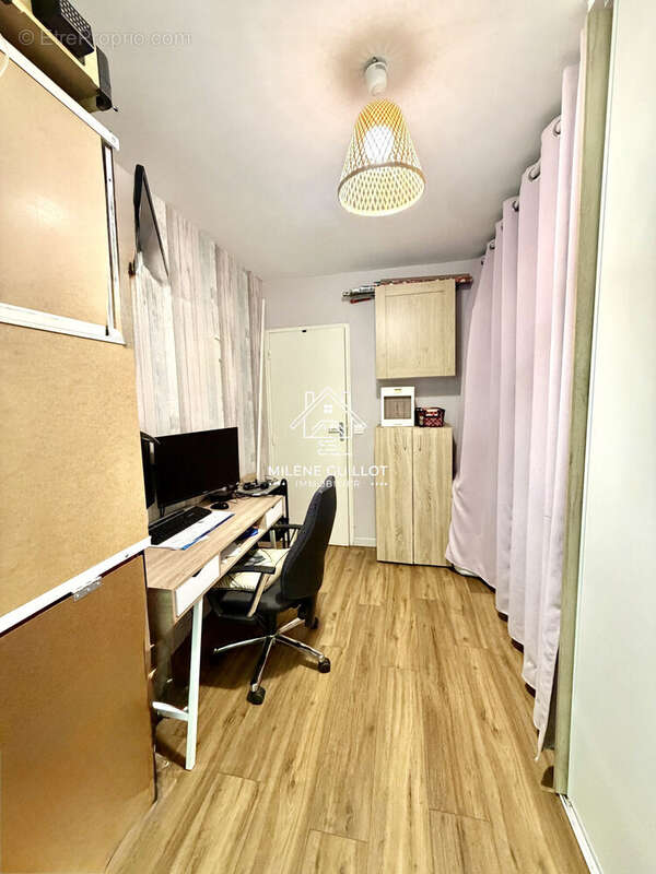 Appartement 77 m² à Croix  - photo 5