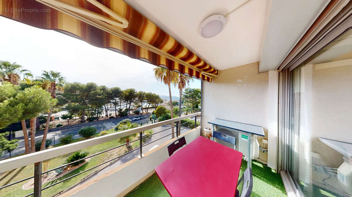 Appartement à SAINT-RAPHAEL