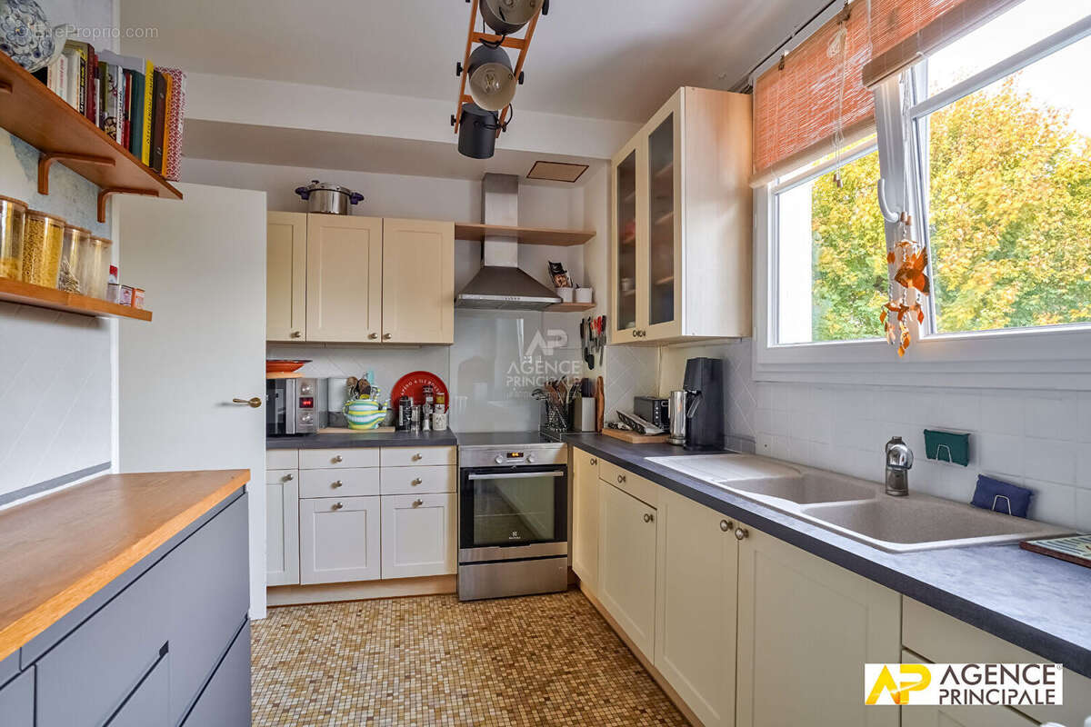 Appartement à MAISONS-LAFFITTE