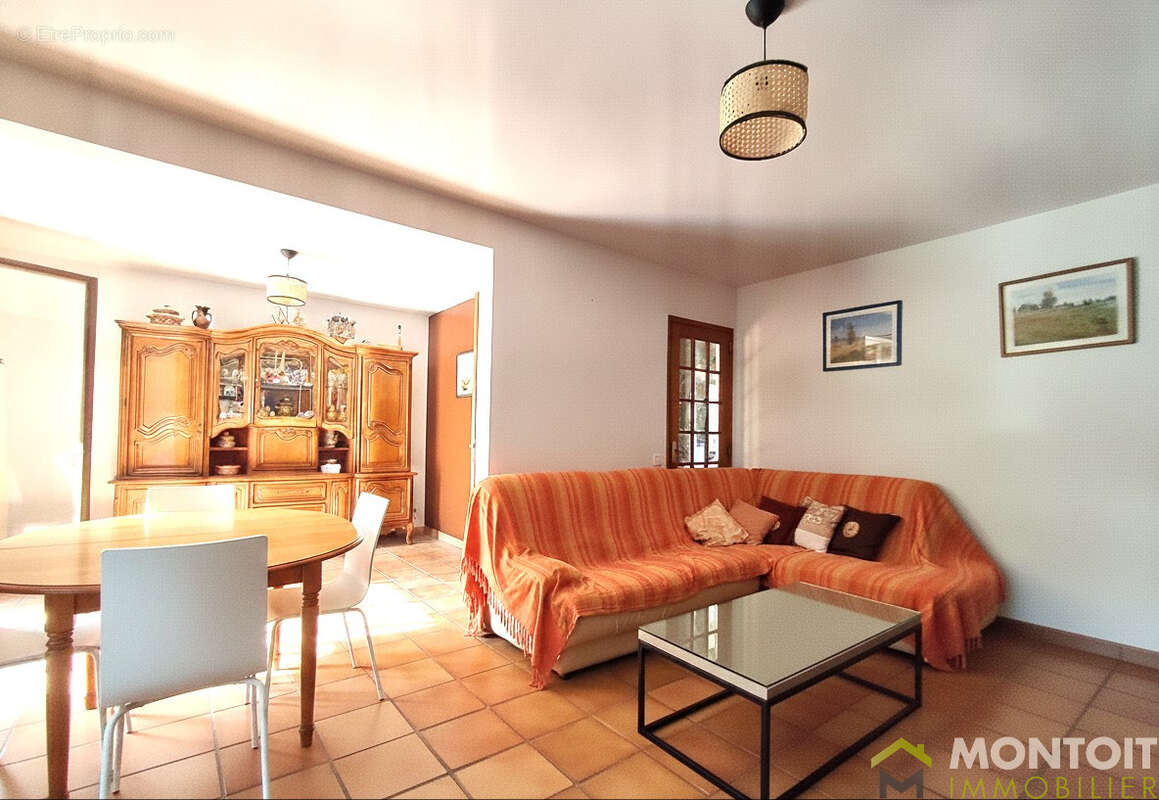 Maison 7 pieces - 160m2 - 5 chambres - garage double - jardin - proche toutes commodites - photo 8