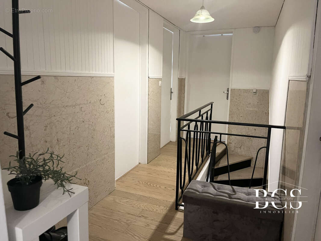 Maison à VIEUX-CONDE