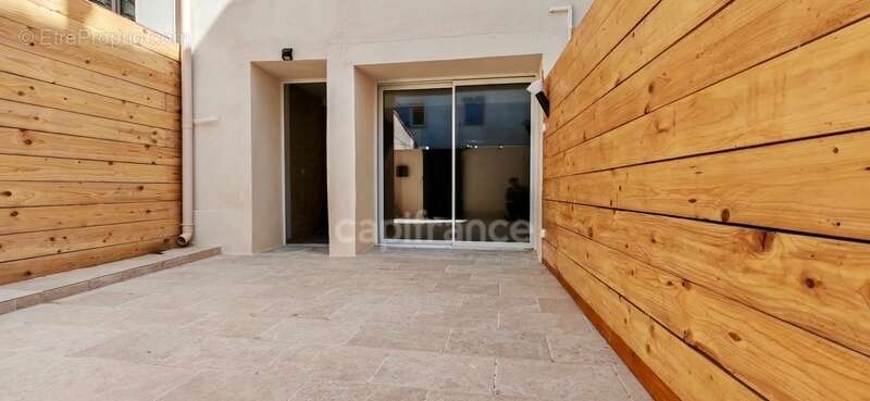 Appartement à EYRAGUES