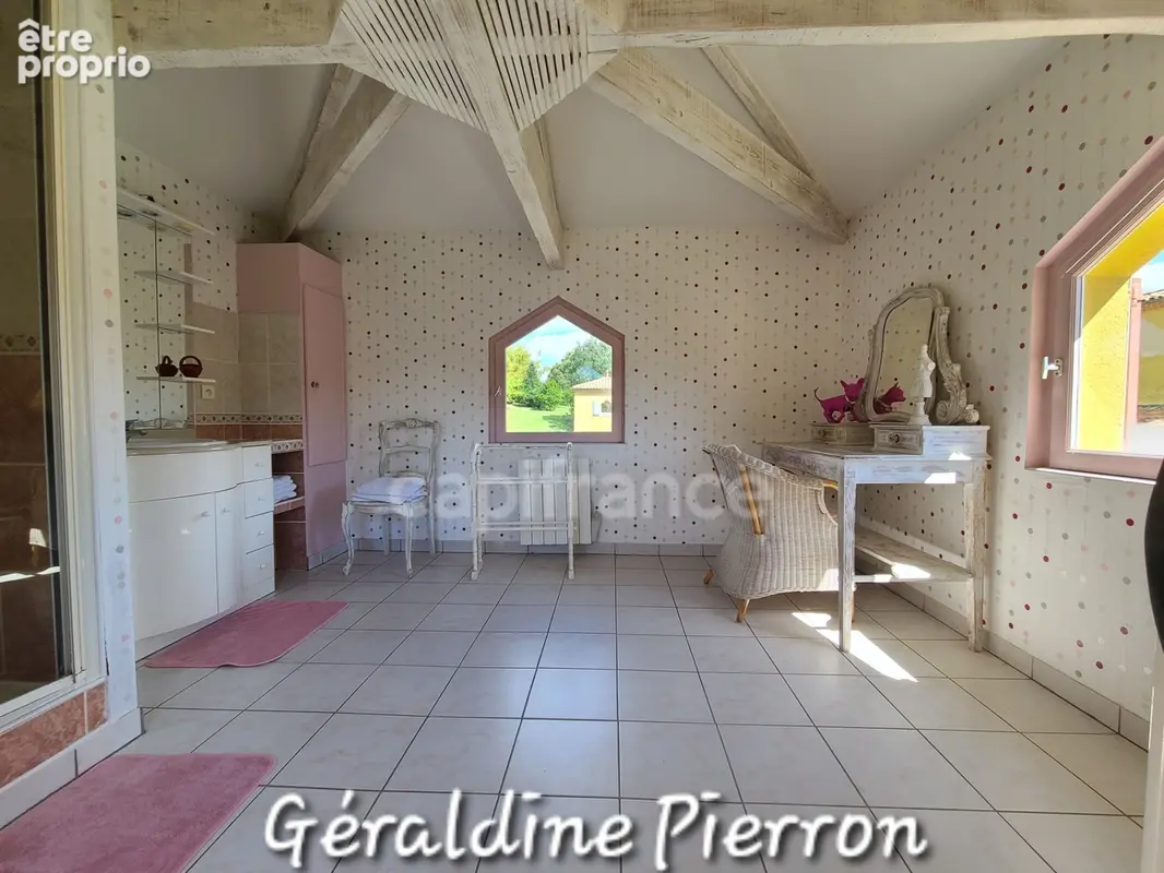 propriété de prestige d’environ 480 m² implantée sur un terrain de 3.4 hectares avec 2 gîtes et chambre d'hôte - photo 19