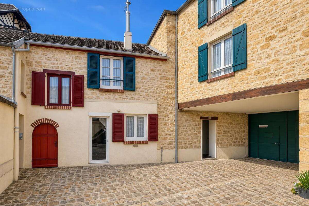 Appartement à VAUREAL