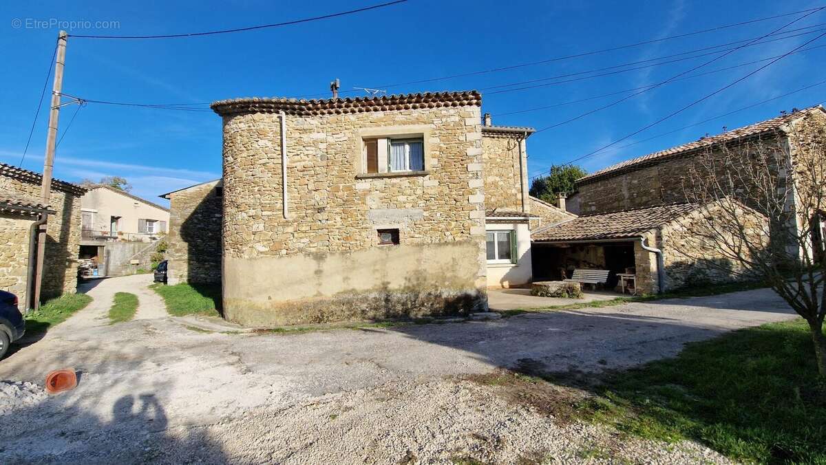 Maison 95 m² à Soyans  - photo 2