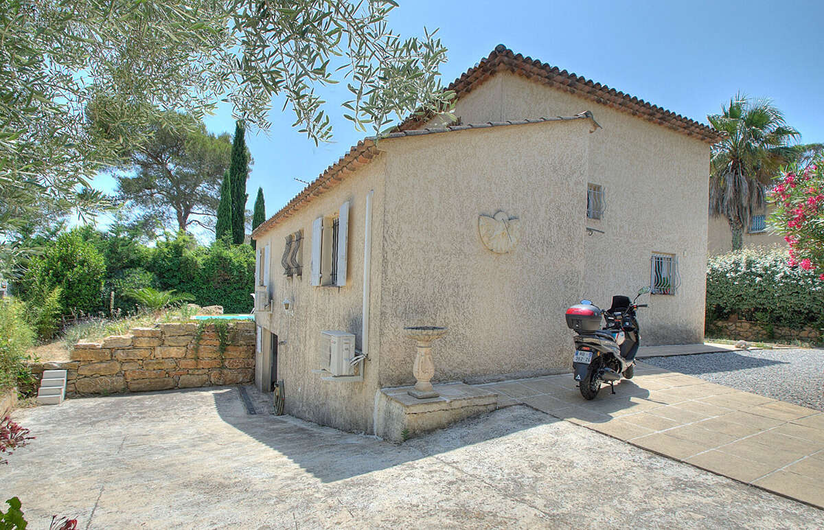 Maison à SAINT-RAPHAEL