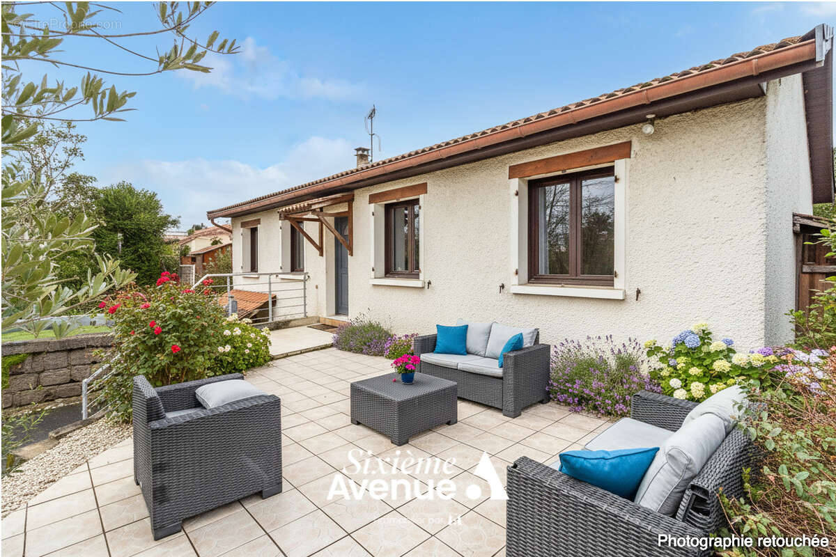 Maison à CHAZAY-D'AZERGUES