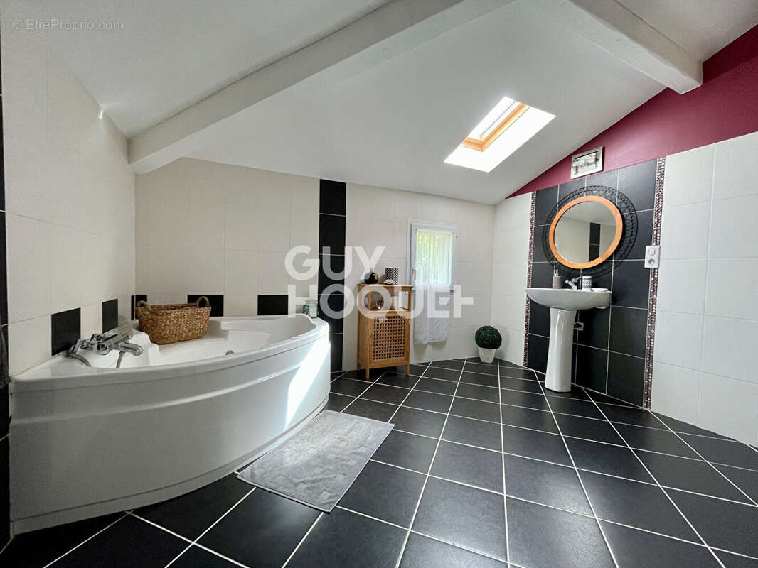 Maison à VILLEFRANQUE