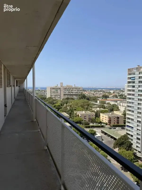 Appartement à MARSEILLE-9E