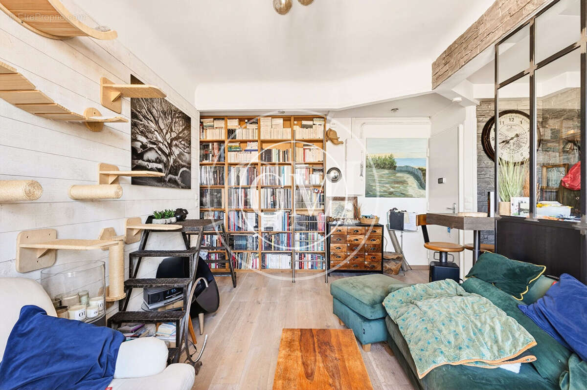 Appartement à ISSY-LES-MOULINEAUX