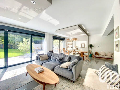 Photo 1 - Maison à MARLY-LE-ROI