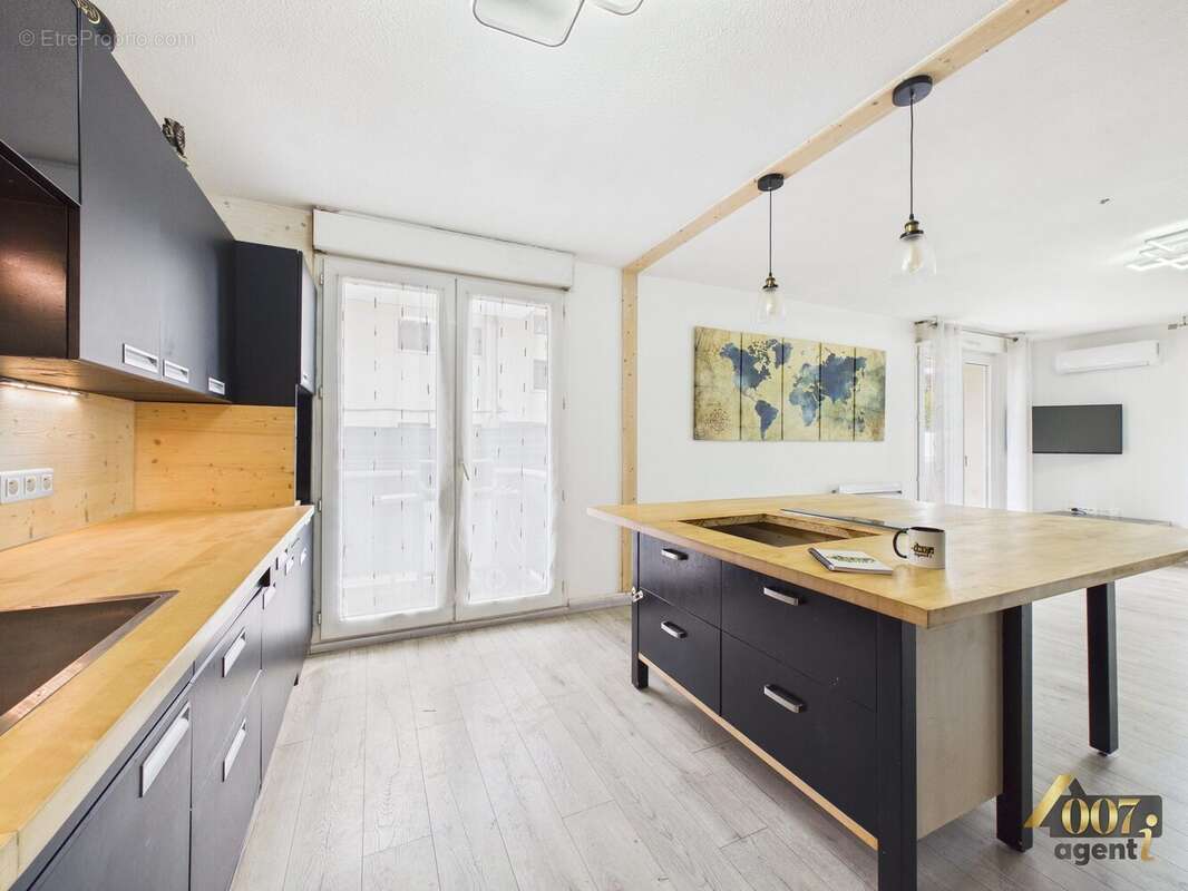 Appartement à ALBERTVILLE