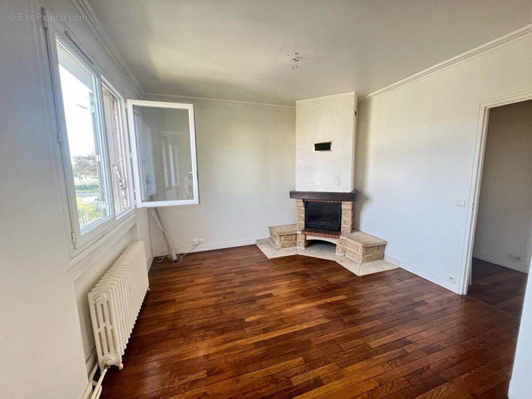 Maison à BONNEUIL-SUR-MARNE