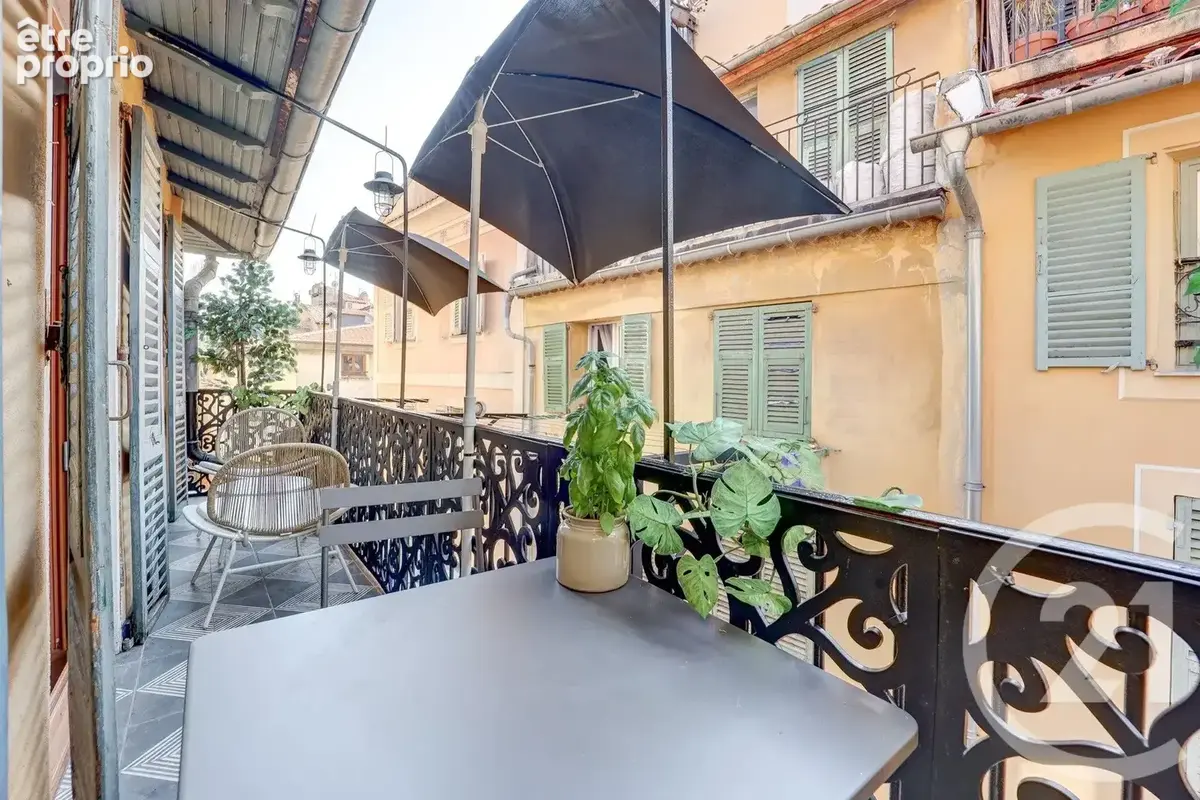 Appartement 4 pièces 82 m² à vendre à Nice (06300) - photo 2
