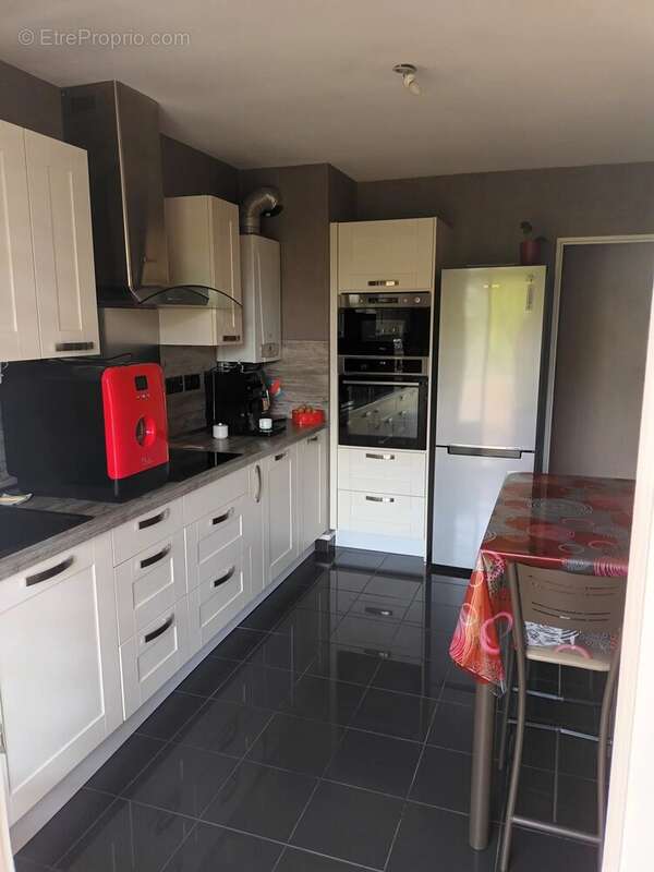 Appartement à MONTCEAU-LES-MINES