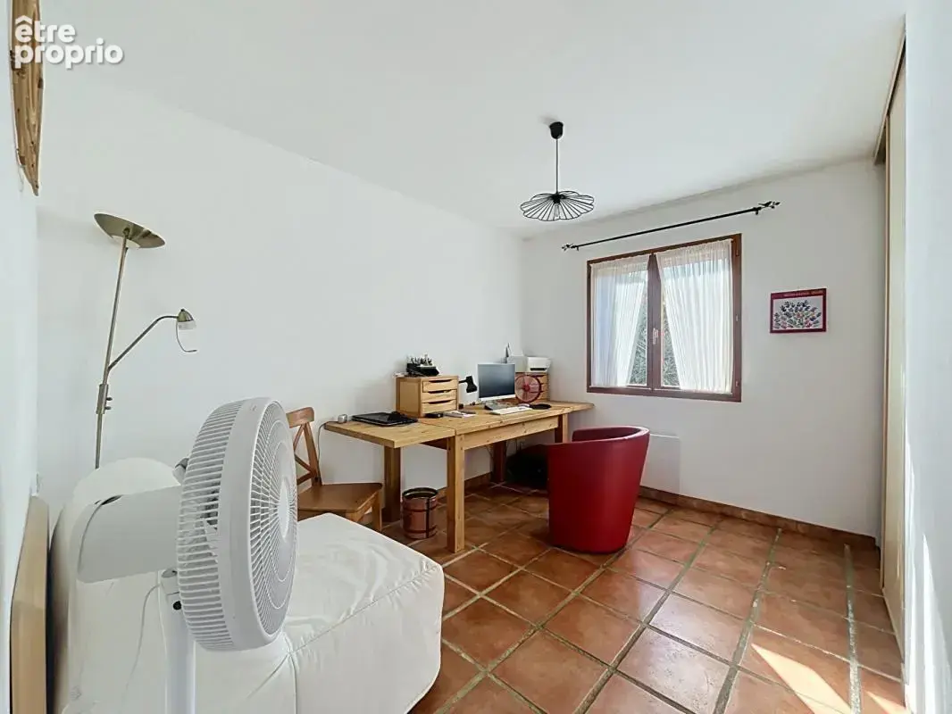 Villa plain pied Le Luc - piscine et garage - photo 15
