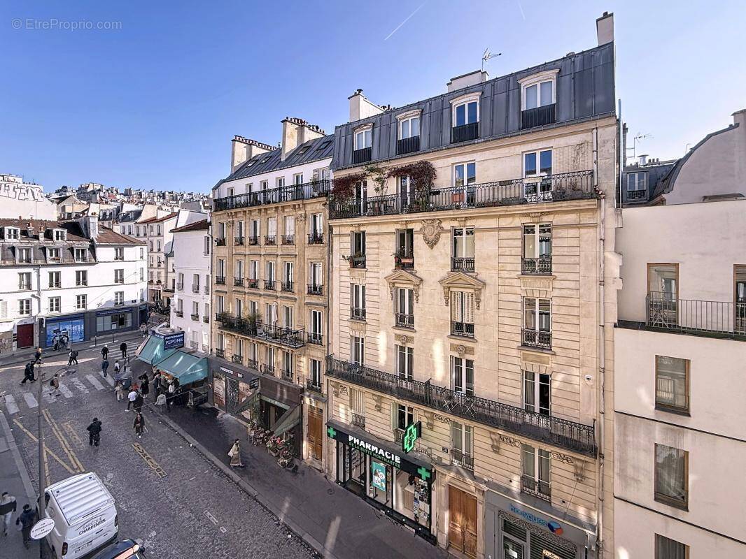 Appartement à PARIS-18E