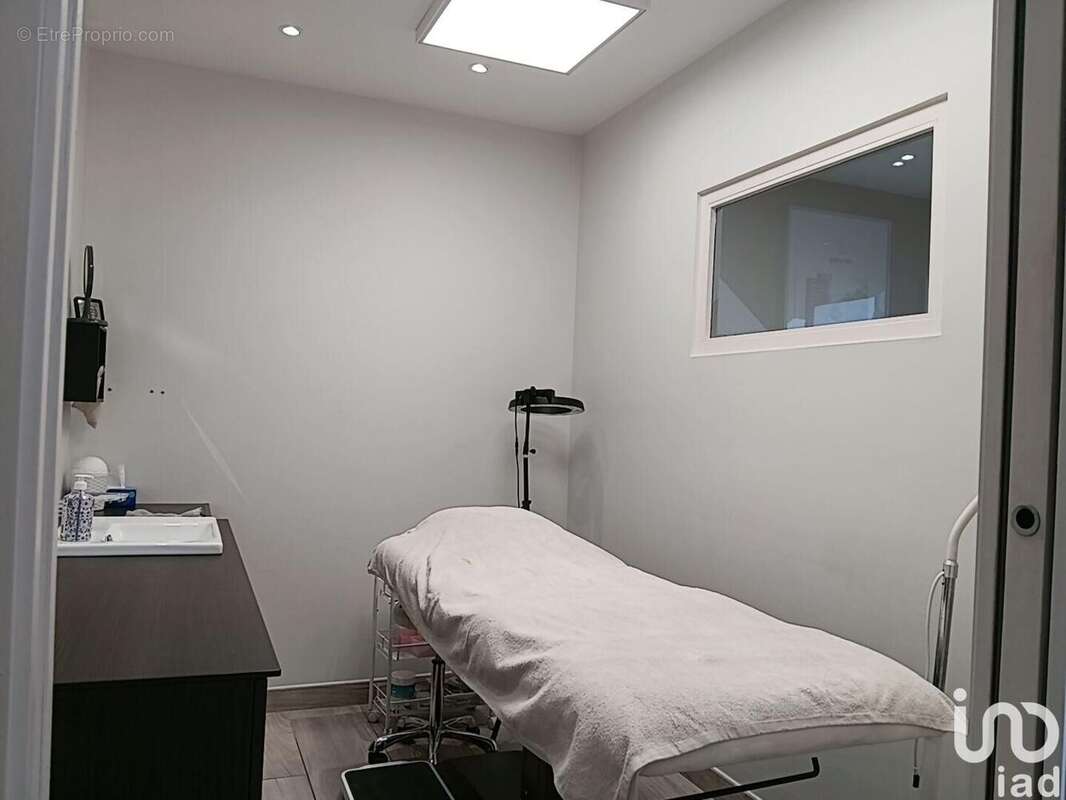 Photo 4 - Commerce à DIEMOZ