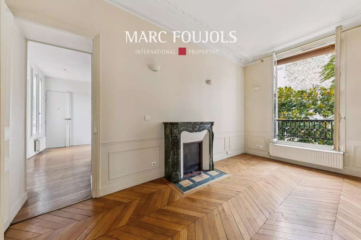 Appartement à PARIS-6E