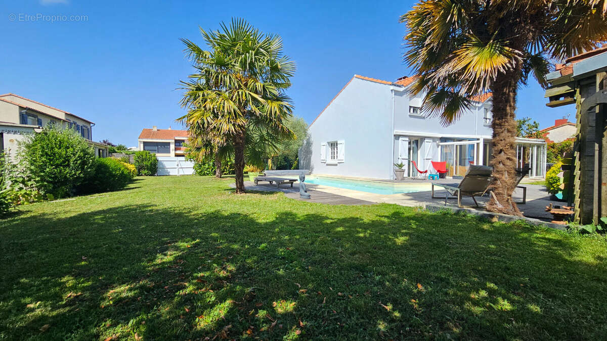 Maison familiale 162 m2 + maison à rénover 58 m2 + piscine - photo 16