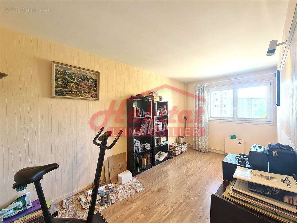 Appartement 5 pieces+ cave + parking - photo 8