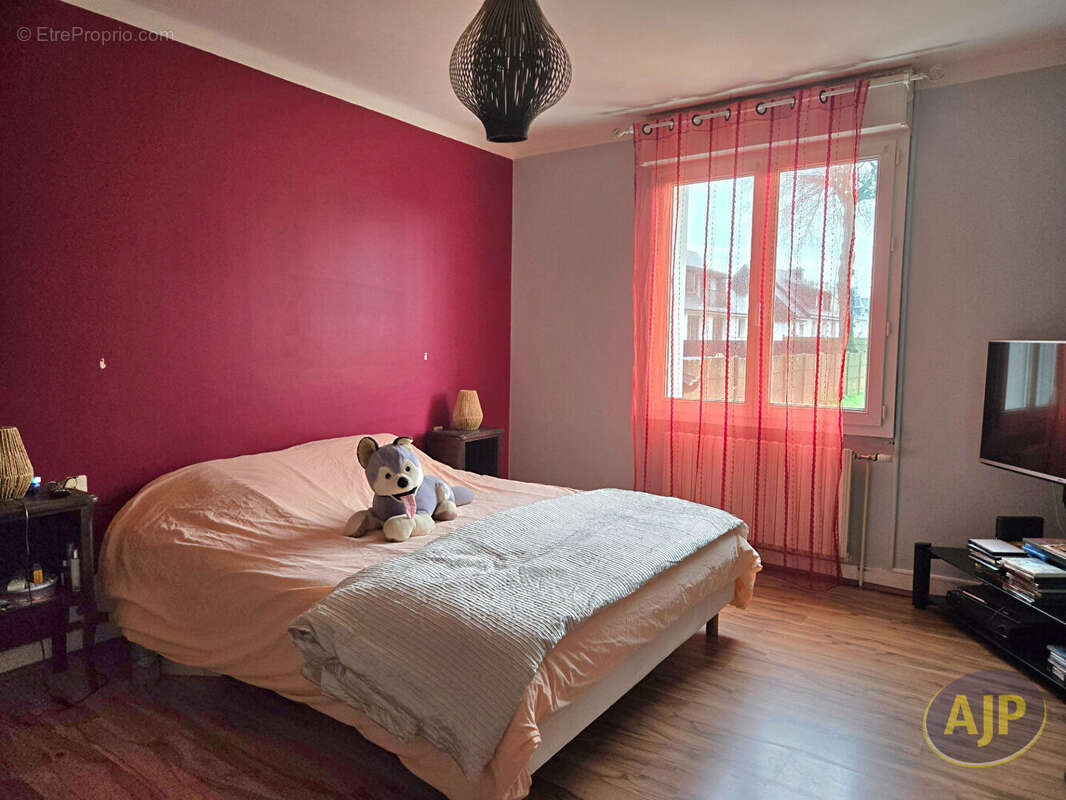 Belle maison familiale 5 chambres au coeur de Saint-Jean-Brévelay ! - photo 5
