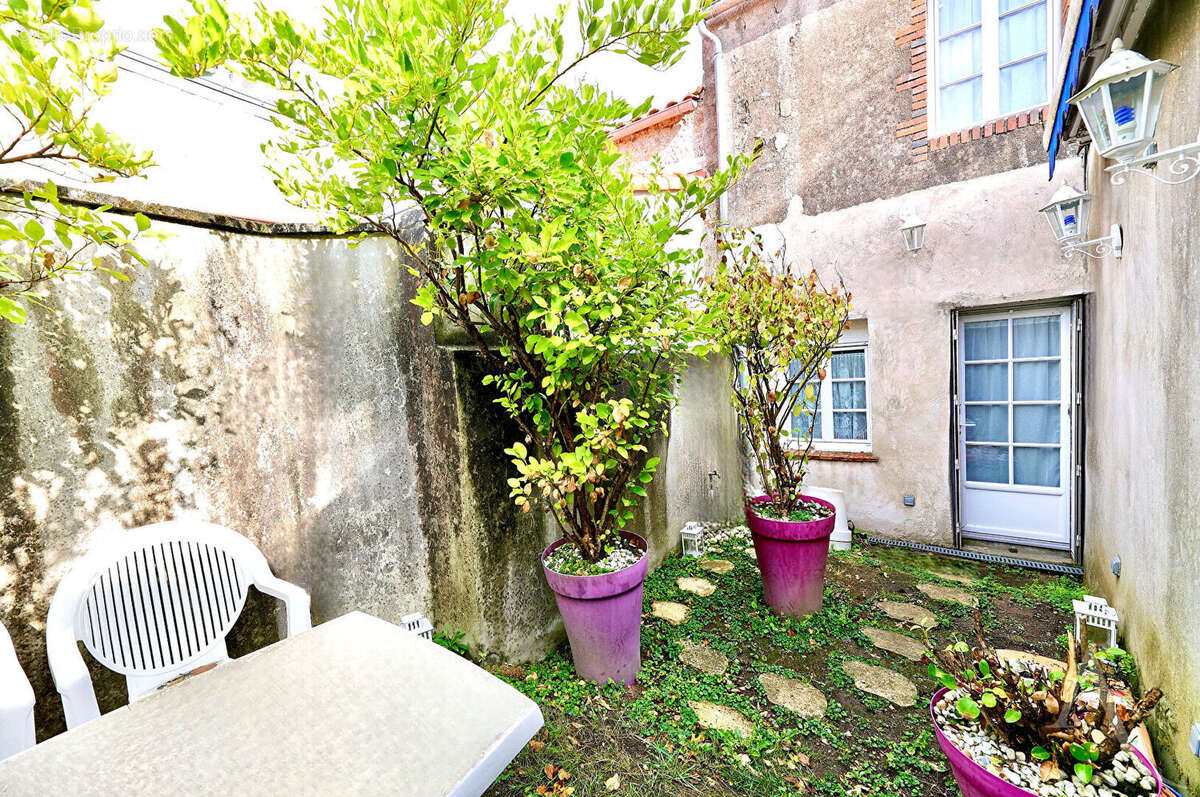 Maison à SAINT-LUMINE-DE-CLISSON