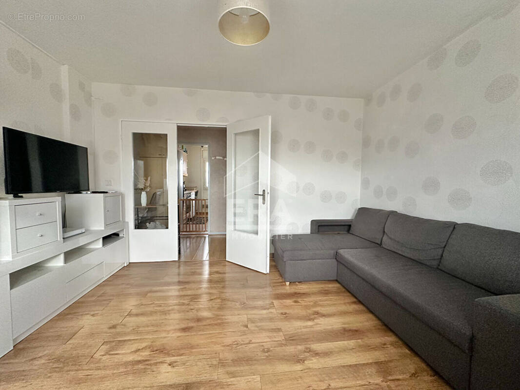 Appartement à HOUILLES
