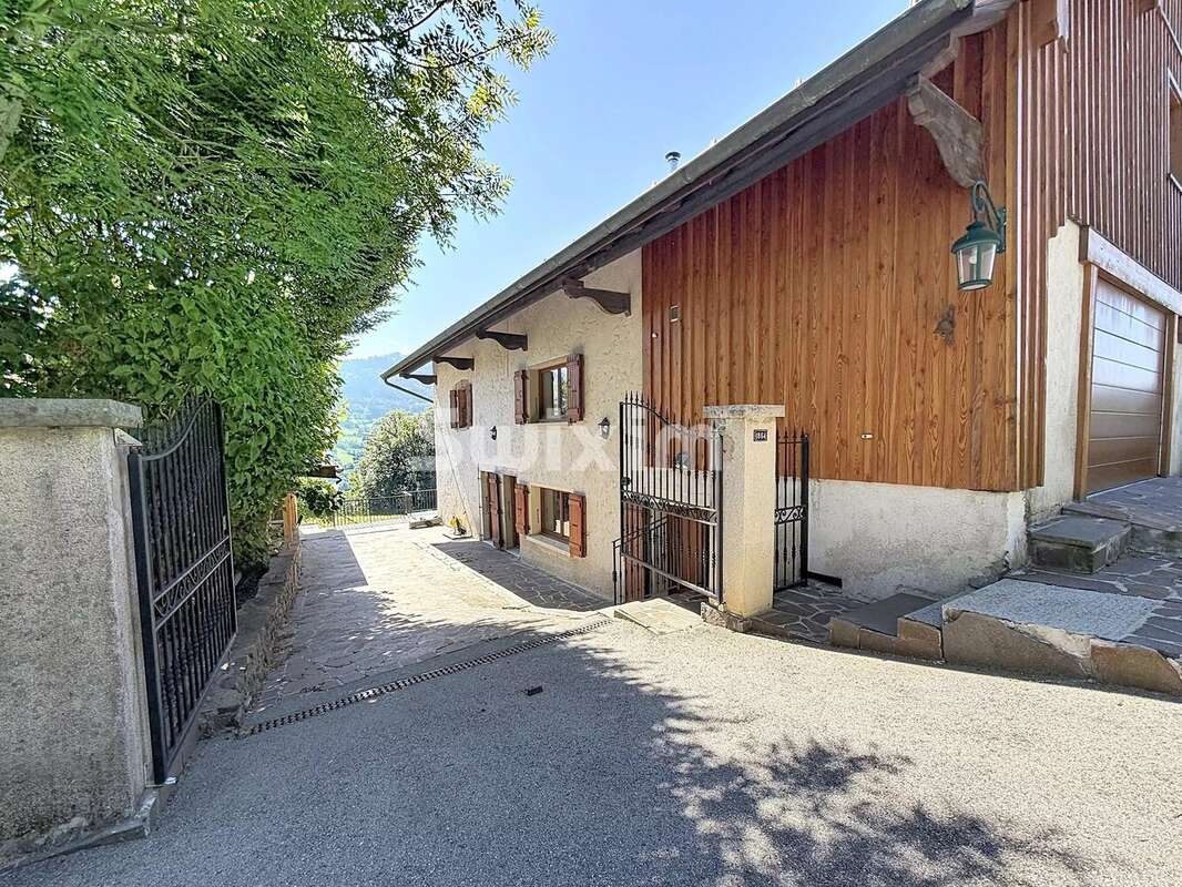 Maison à BURDIGNIN