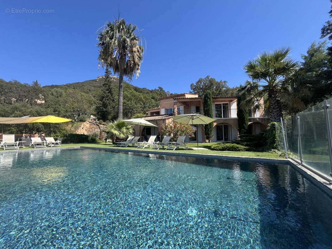 Maison à PLAN-DE-LA-TOUR