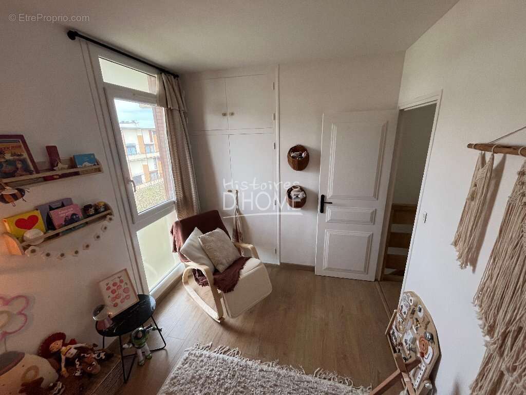 Appartement à BRIE-COMTE-ROBERT