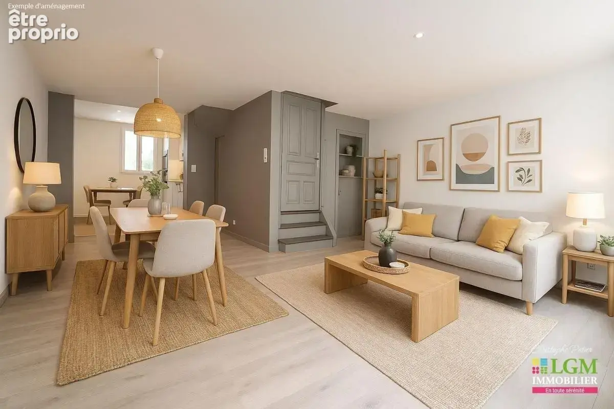 VISAN (84) - De beaux volumes pour cette maison de village de 150 m² avec 3 chambres et vue sur la vallée - photo 3