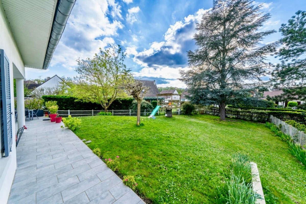 Maison à ORRY-LA-VILLE