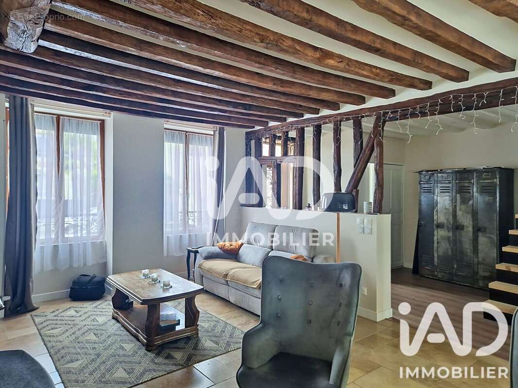 Maison 182 m² à La Chapelle-Gauthier  - photo 5