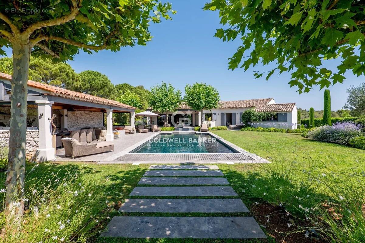 Maison à MOUGINS